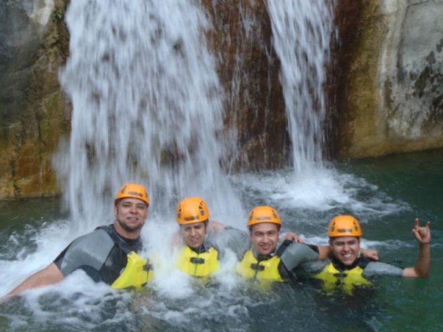 Practica barranquismo